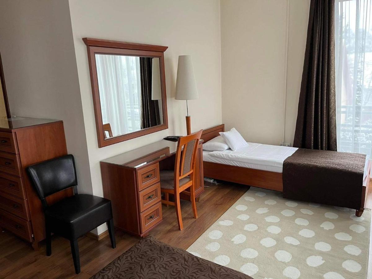 Brill Hotel Bekescsaba Exteriér fotografie