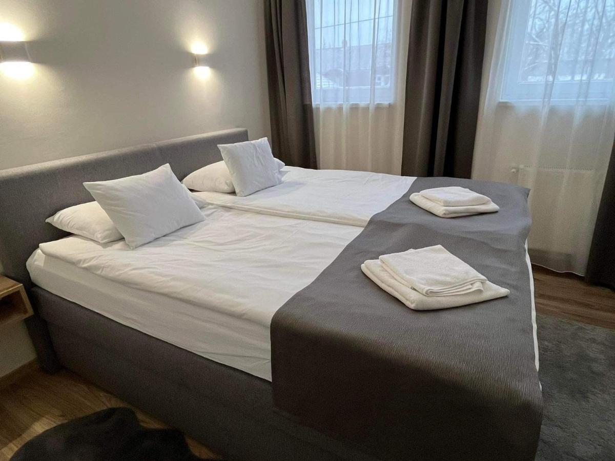 Brill Hotel Bekescsaba Exteriér fotografie