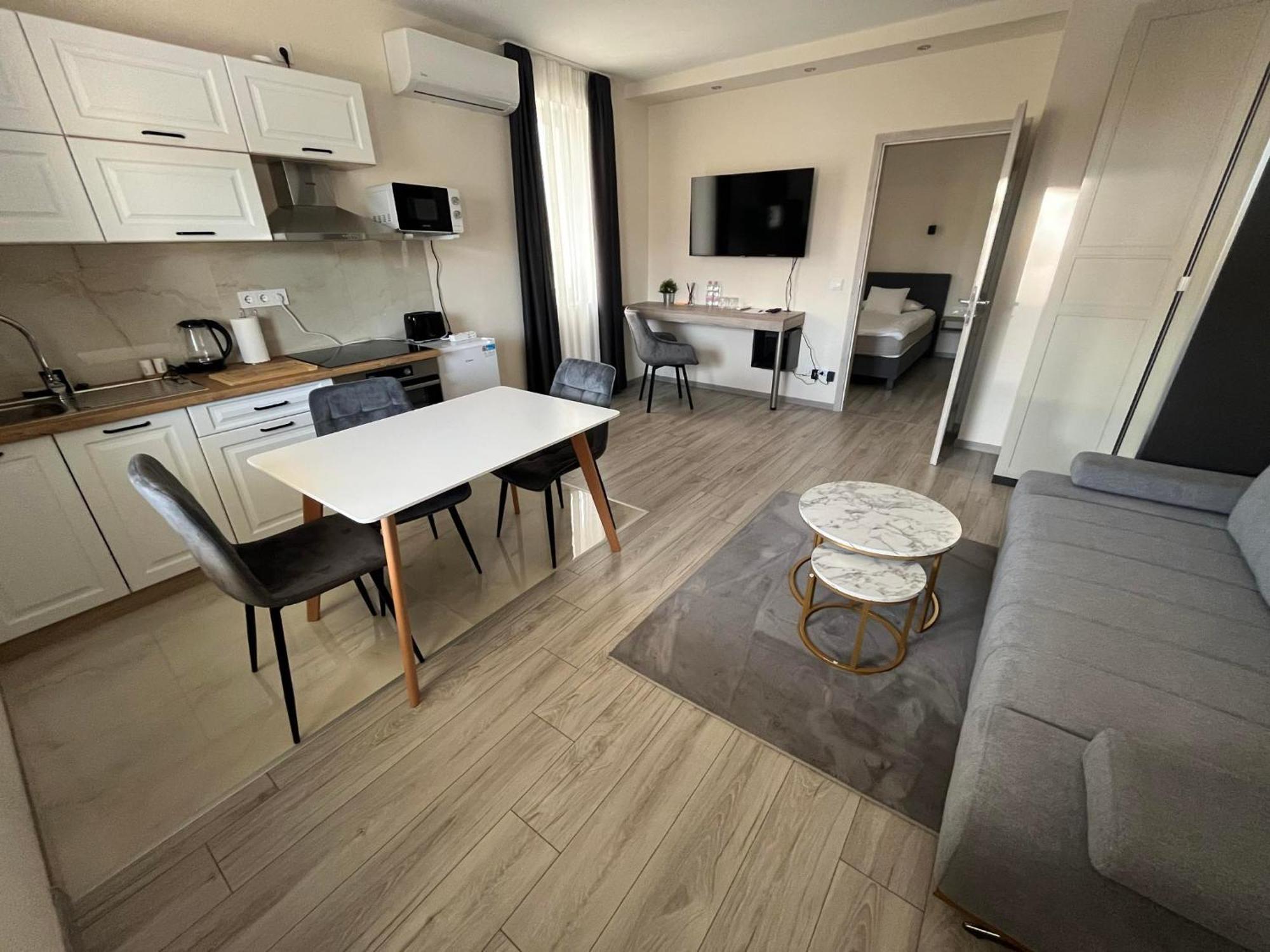 Brill Hotel Bekescsaba Exteriér fotografie