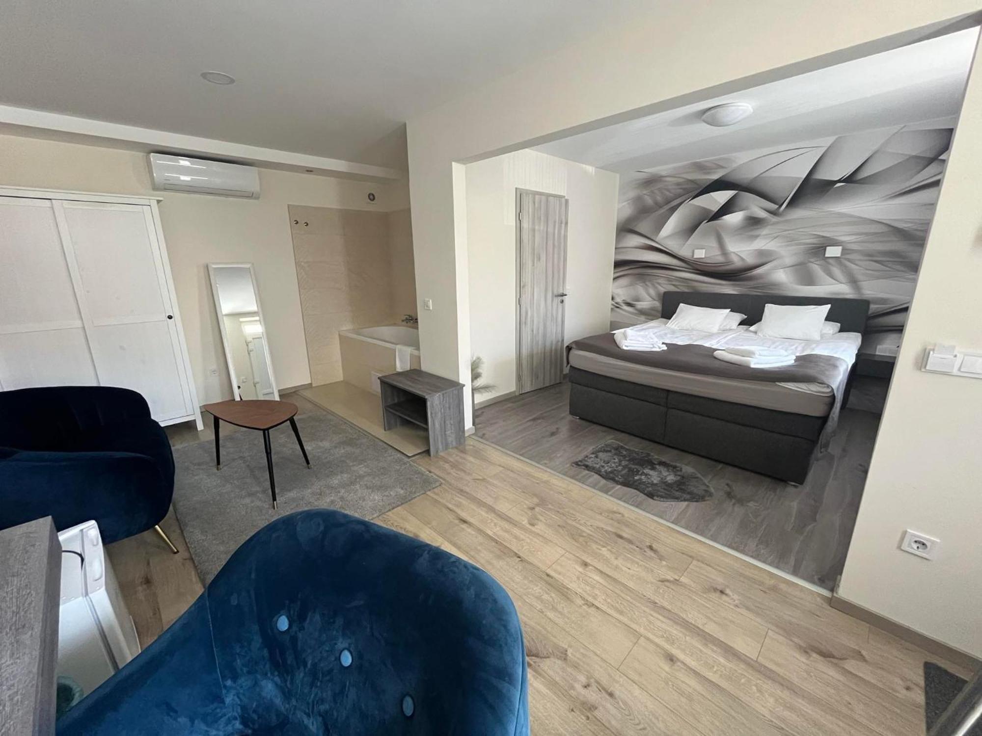 Brill Hotel Bekescsaba Exteriér fotografie